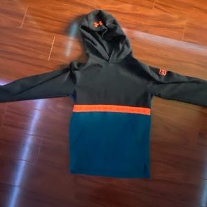 Boys Large Under Armour Hoodie